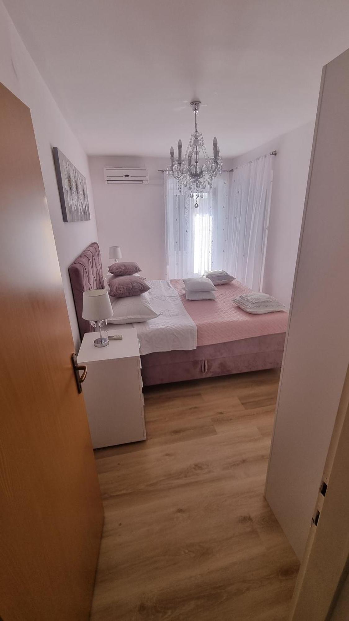 Apartment Vestibul Inn Split Exterior foto