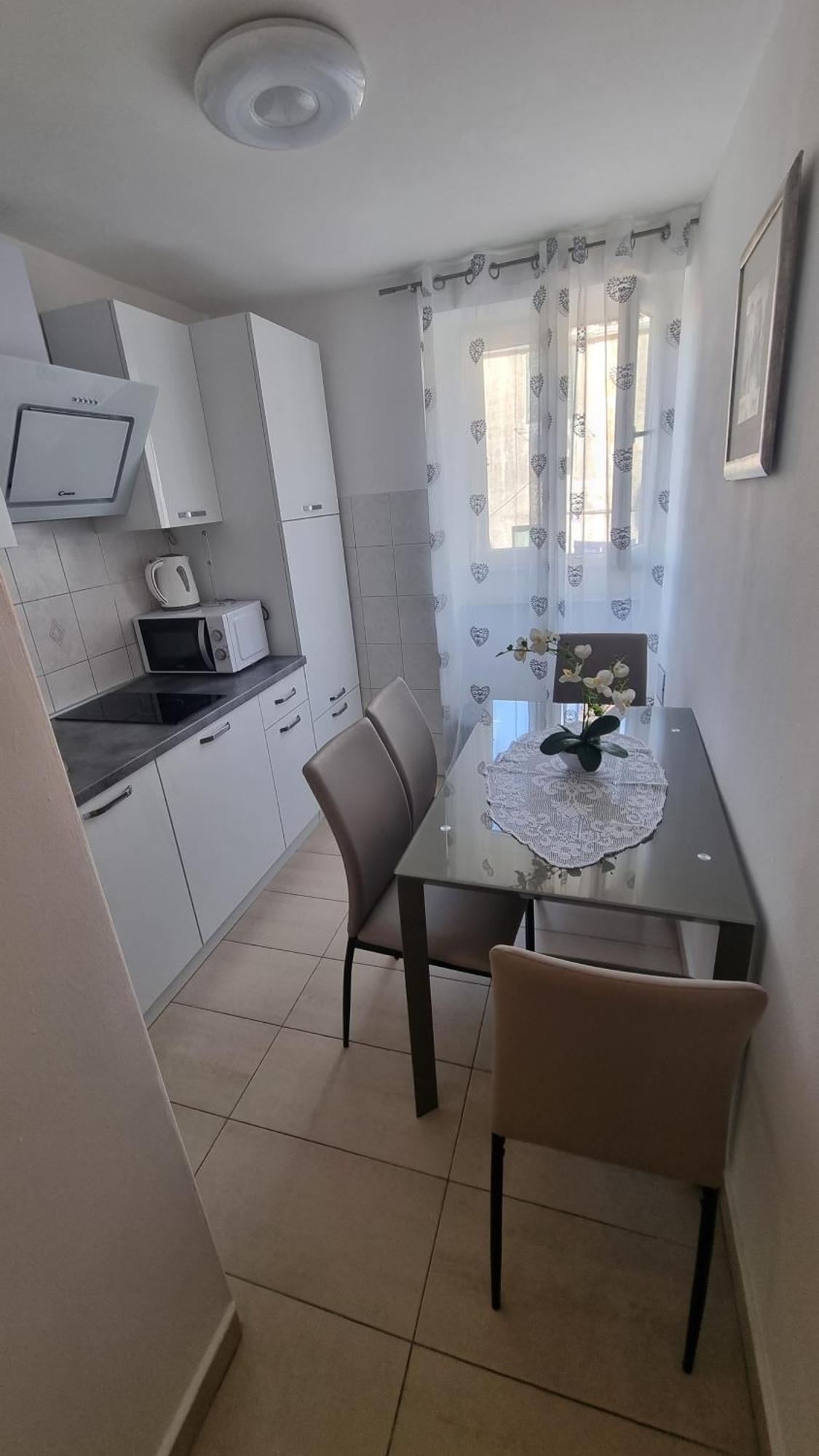 Apartment Vestibul Inn Split Exterior foto